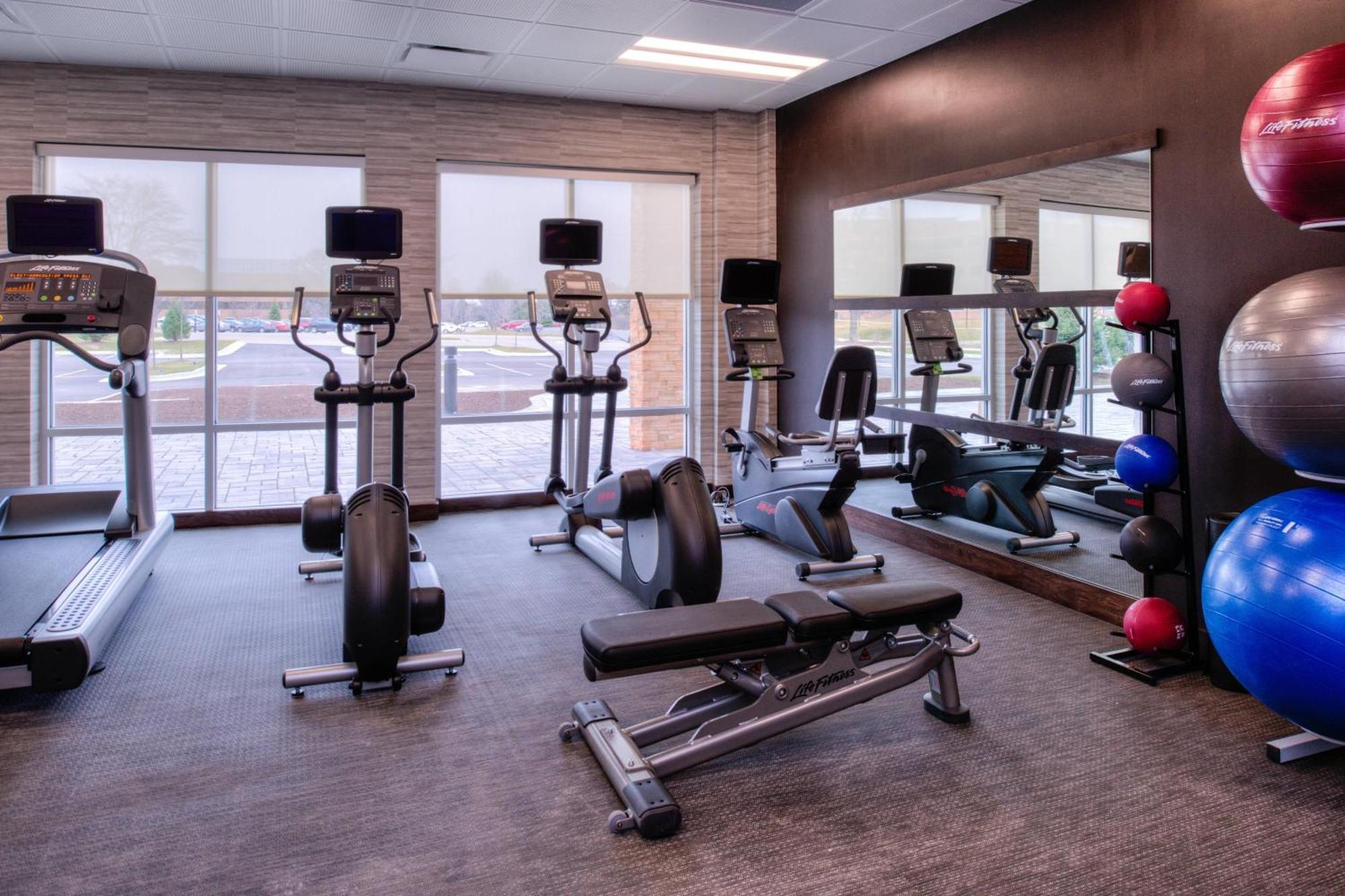 Courtyard By Marriott Detroit Farmington Hotel Farmington Hills Buitenkant foto