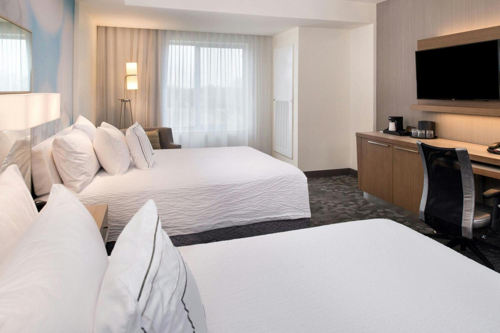 Courtyard By Marriott Detroit Farmington Hotel Farmington Hills Buitenkant foto